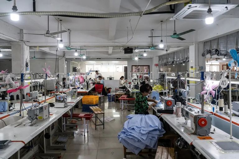 المصانع في الصين المصانع في الصين