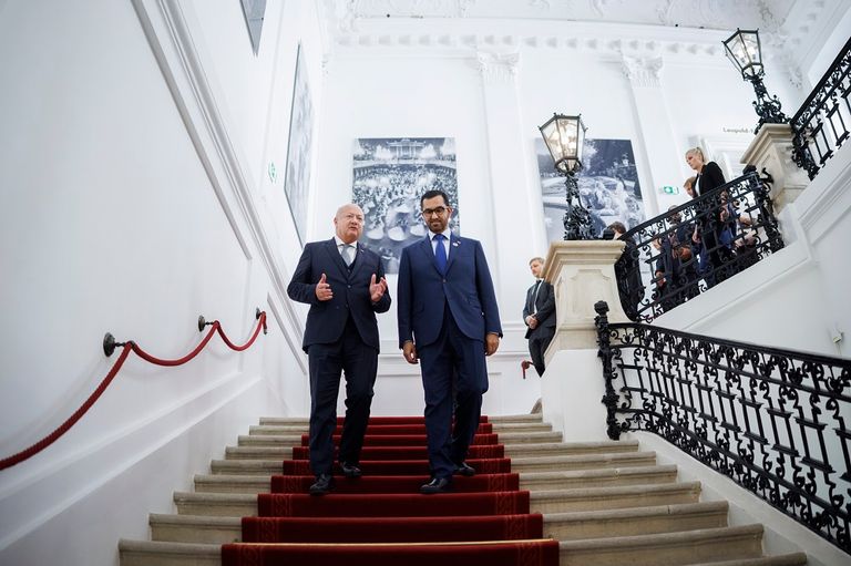 د. سلطان الجابر في ضيافة  كريستيان ستوكر د. سلطان الجابر في ضيافة كريستيان ستوكر