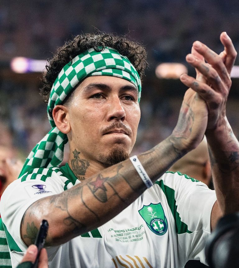 روبيرتو فيرمينو روبرتو فيرمينو مهاجم الأهلي السعودي