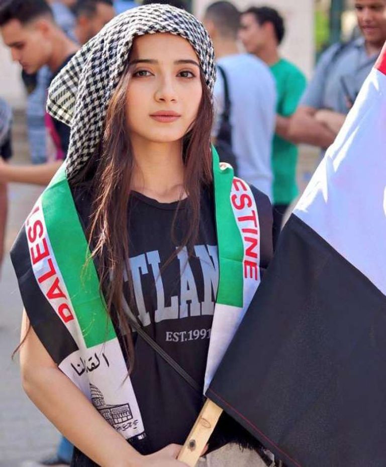 الفنانة وردشان مجدي