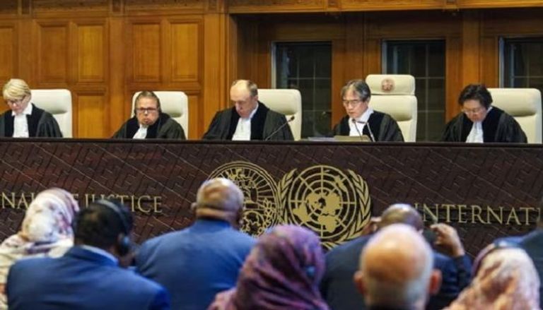 قضاة محكمة العدل الدولية يصدرون حكمهم في القضية