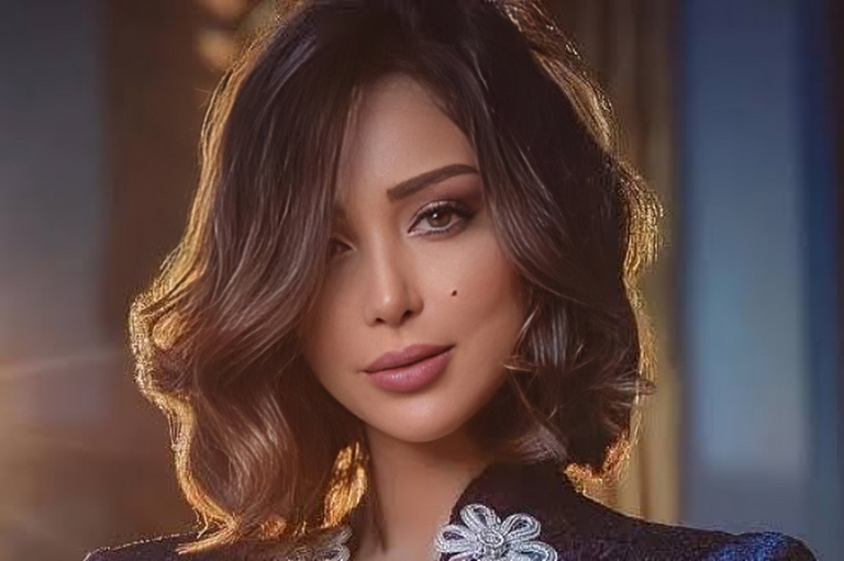 الفنانة المغربية بسمة بوسيل