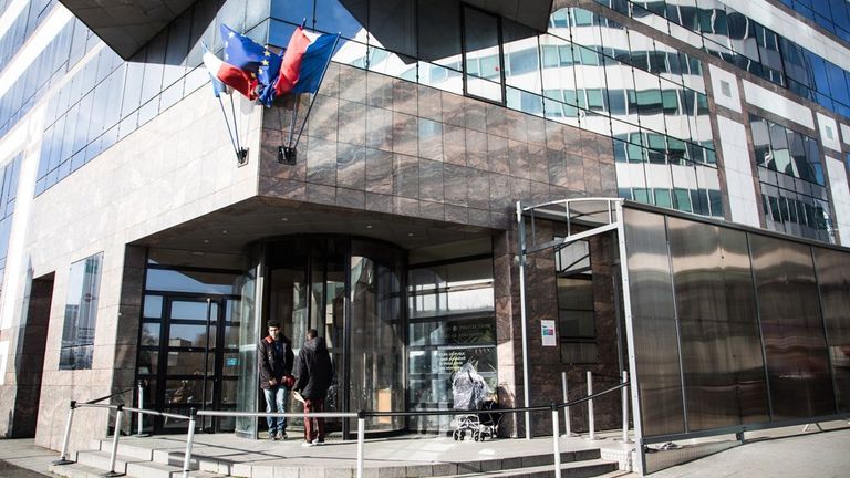 العلم الفرنسي- أرشيفية