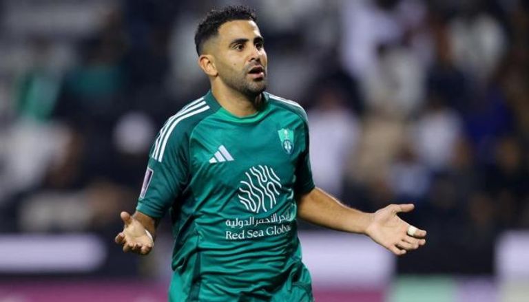 محرز نجم الأهلي السعودي