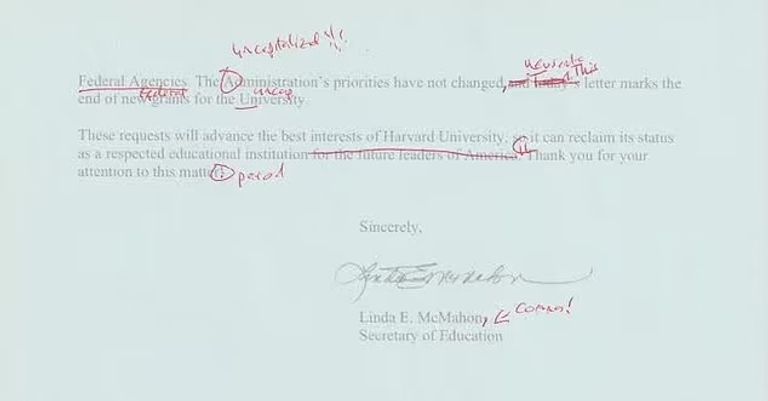 خطاب تحذيري من وزيرة التعليم الأمريكية وزيرة التعليم الأمريكية ليندا ماكماهون