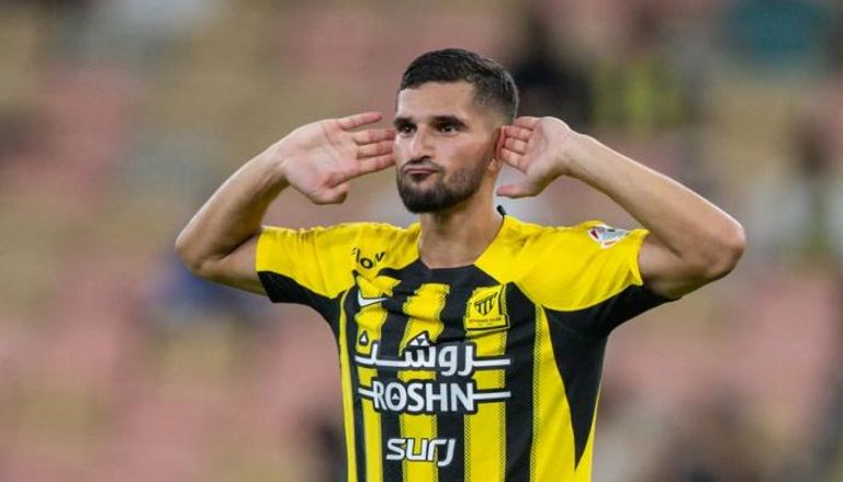 حسام عوار نجم الاتحاد السعودي