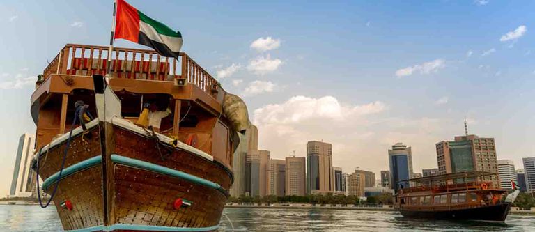 صناعة السفن في الإمارات