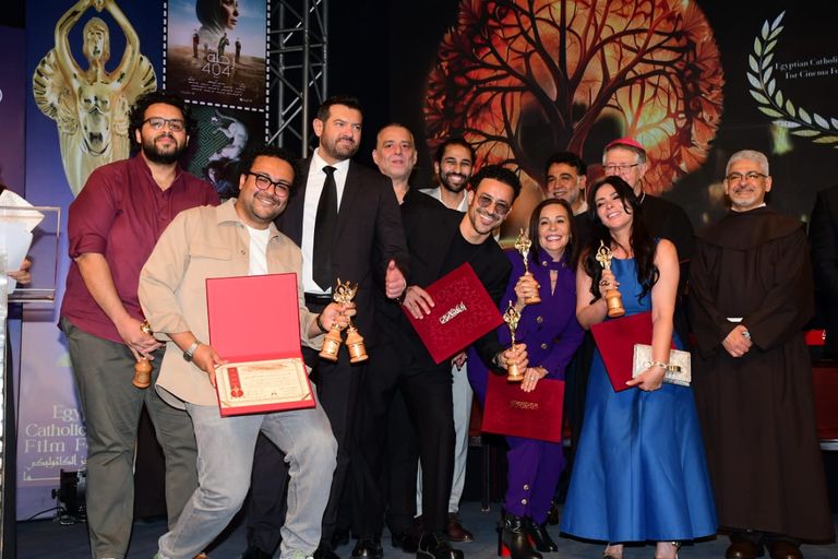 تكريم منى زكي