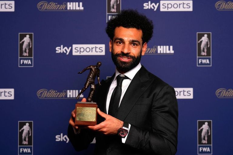 محمد صلاح وجائزة رابطة الكتاب محمد صلاح نجم ليفربول