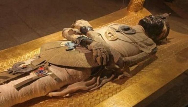 مومياء توت عنخ آمون