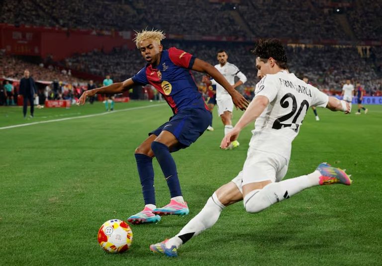 فران غارسيا ضد لامين يامال لامين يامال ضد ريال مدريد