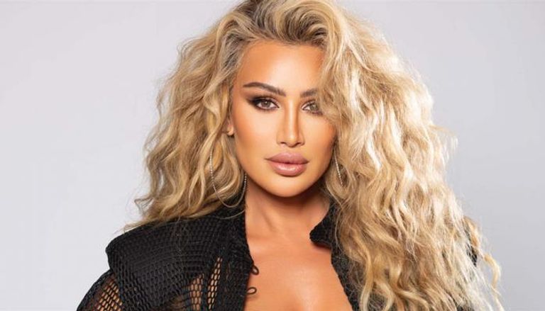 الفنانة اللبنانية مايا دياب