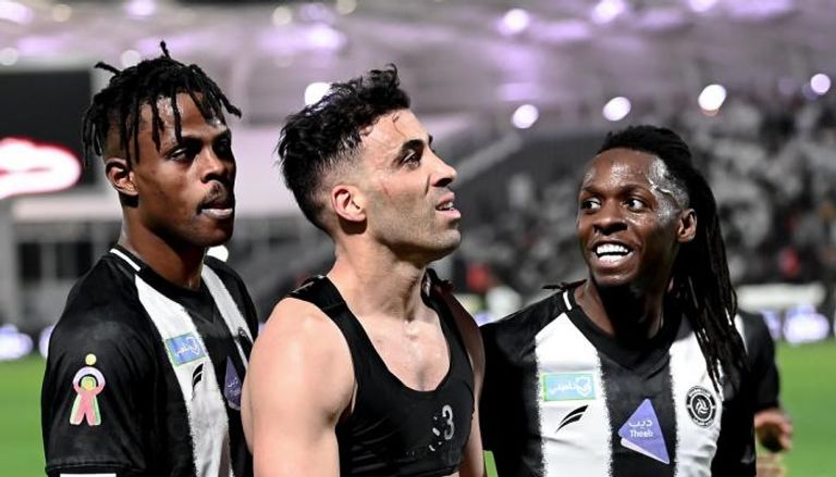عبدالرزاق حمدالله في مباراة الشباب والأهلي