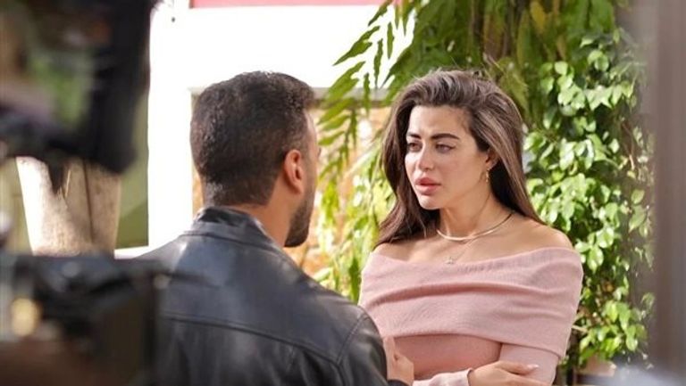 الفنانة المصرية يارا السكري