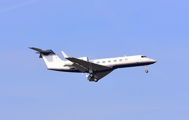 طائرات المشاهير بين الفخامة والتصميم الشخصي طائرات المشاهير بين الفخامة والتصميم الشخصي