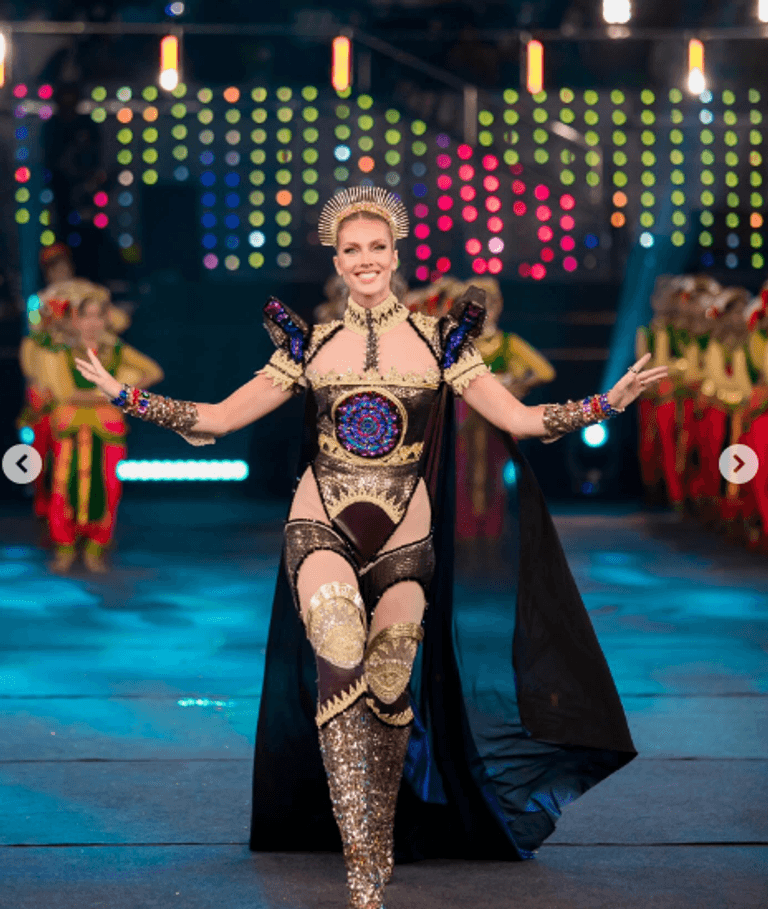 ملكة جمال فرنسا آغات كاوِه