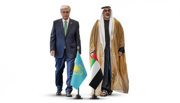  الشيخ خالد بن محمد بن زايد آل نهيان وقاسم جومارت توكاييف