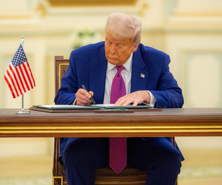 جانب من توقيع الشراكة الاقتصادية