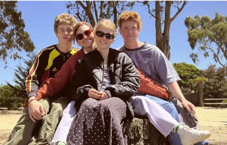 جوليا روبرتس تحتفل بعيد الأم 2025