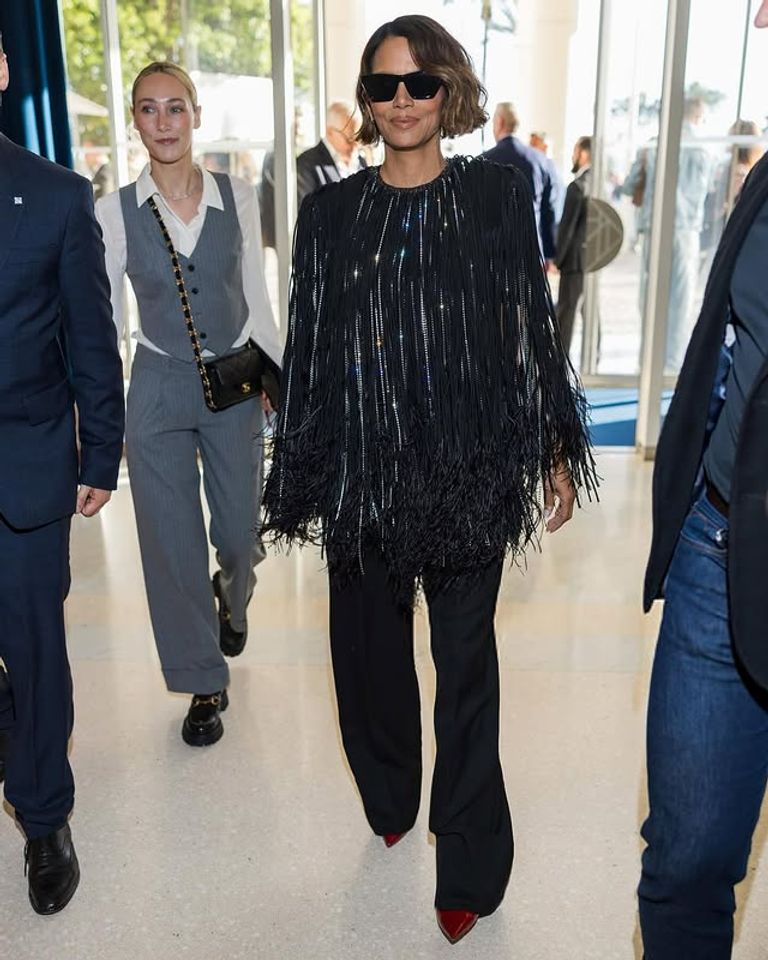 بيلا حديد وهالي بيري