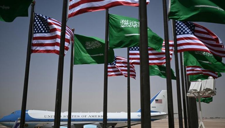 ترامب يصل السعودية في مستهل جولة خليجية
