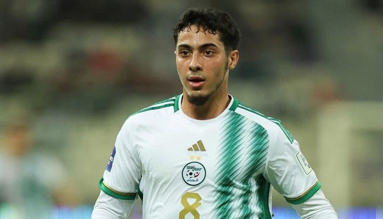 النجم الجزائري فارس شايبي