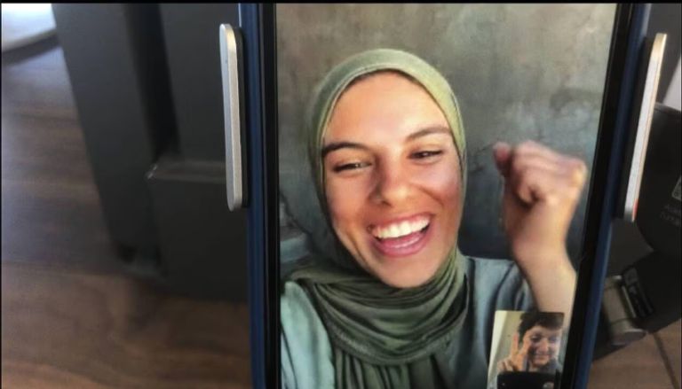 مهرجان كان يوجه تحية للمصورة الفلسطينية فاطمة حسونة مهرجان كان يوجه تحية للمصورة الفلسطينية فاطمة حسونة