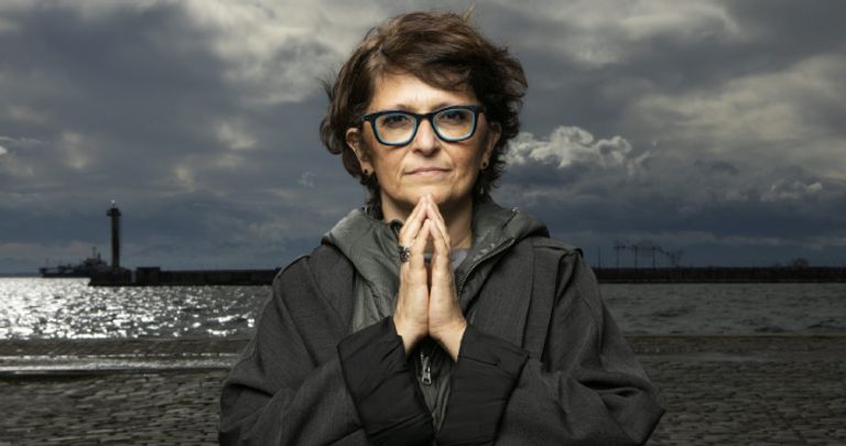 مهرجان كان يوجه تحية للمصورة الفلسطينية فاطمة حسونة مهرجان كان يوجه تحية للمصورة الفلسطينية فاطمة حسونة