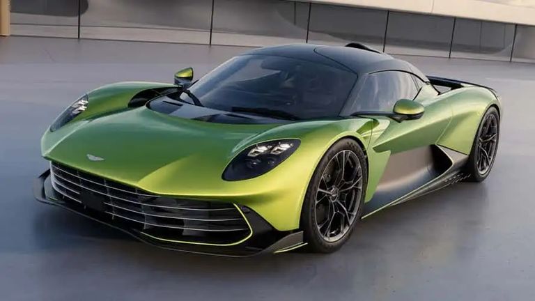 أقوى 8 سيارات رياضية.. السرعة والتقنيات تهيمن في 2025  