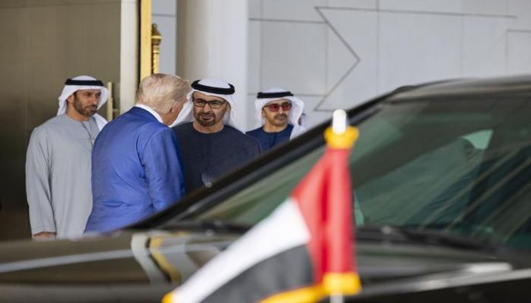 الشيخ محمد بن زايد آل نهيان والرئيس الأمريكي