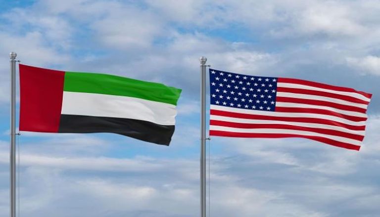 علما دولتي الإمارات وأمريكا