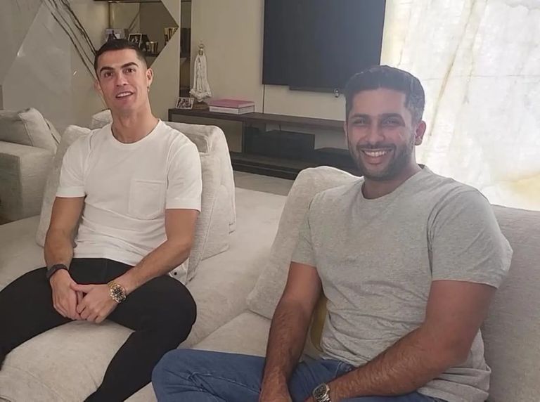 كريستيانو رونالدو ومحمد الخريجي كريستيانو رونالدو نجم النصر السعودي