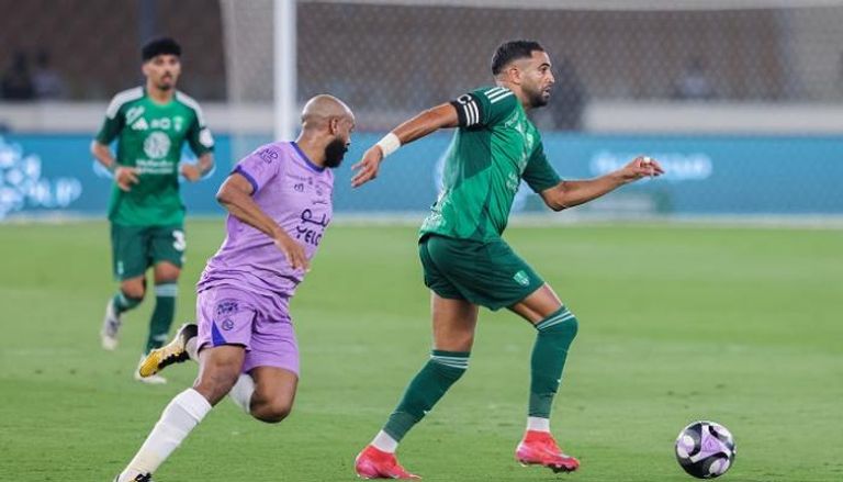رياض محرز نجم الأهلي السعودي