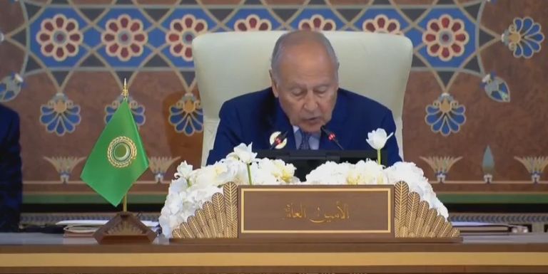 انطلاق أعمال القمة العربية الـ34 في بغداد