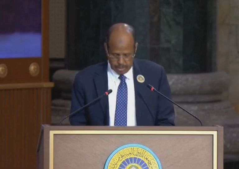 انطلاق أعمال القمة العربية الـ34 في بغداد