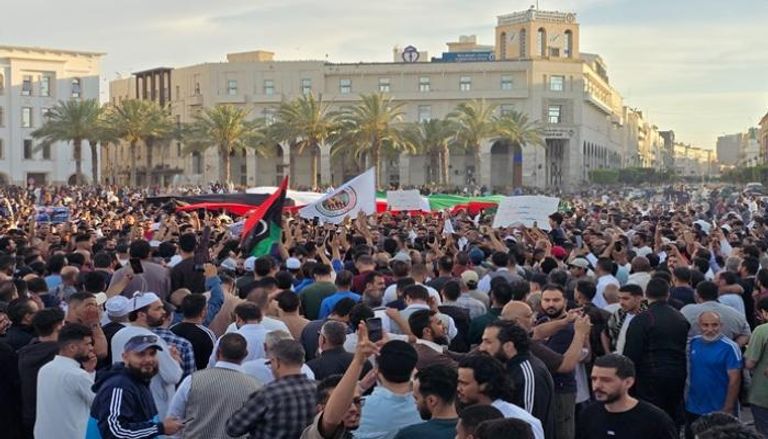جانب من احتجاجات العاصمة طرابلس ضد حكومة الدبيبة