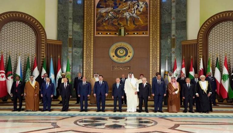 القادة العرب في قمة بغداد