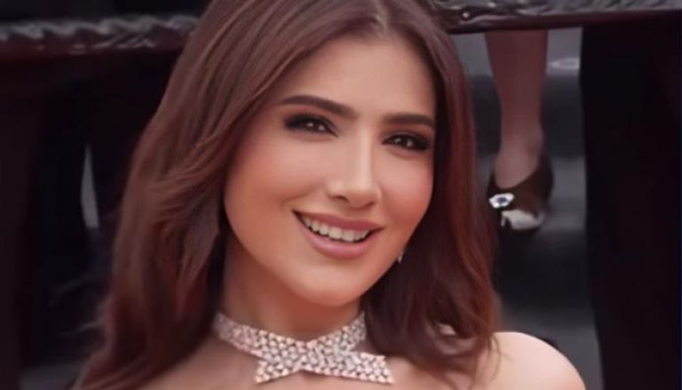 الممثلة المصرية مي عمر