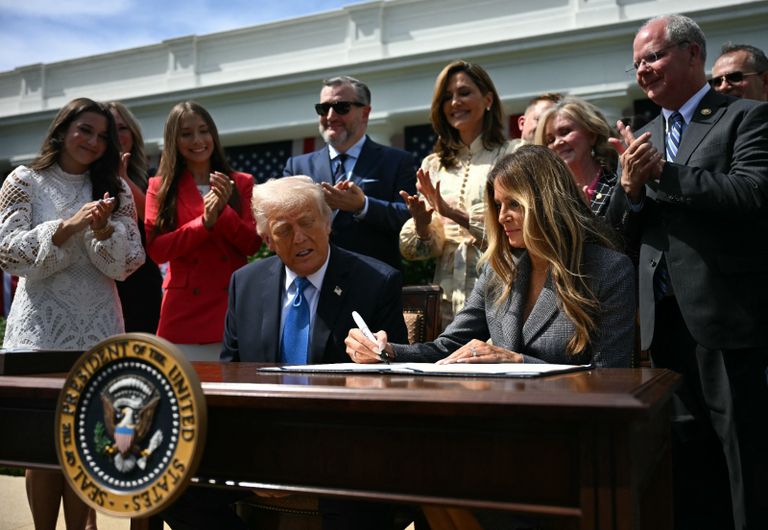 ترامب وزوجته ميلانيا