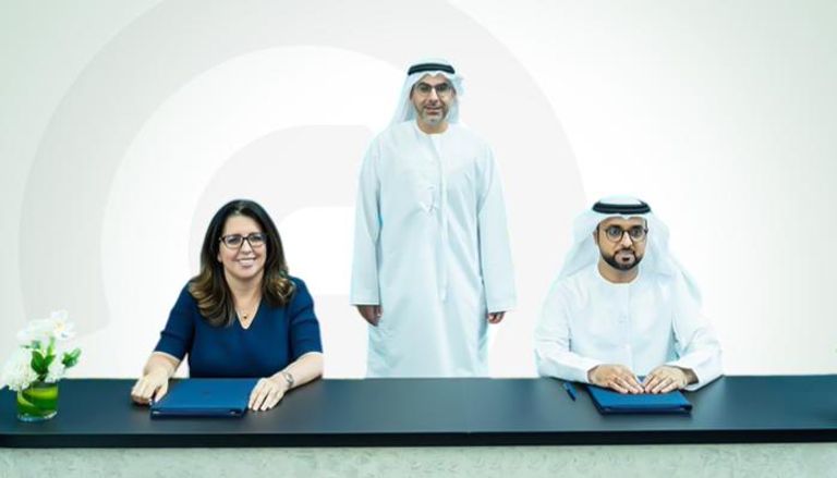 جانب من توقيع الاتفاقية - وام