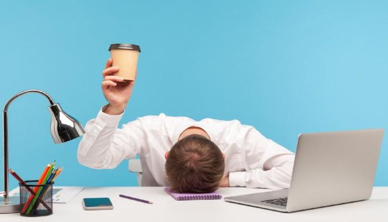 العمل لساعات طويلة يسبب تضخم في الدماغ