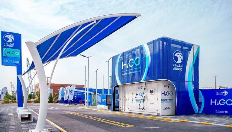 أدنوك انفردت بأول محطة تزويد للهيدروجين الأخضر بالمنطقة