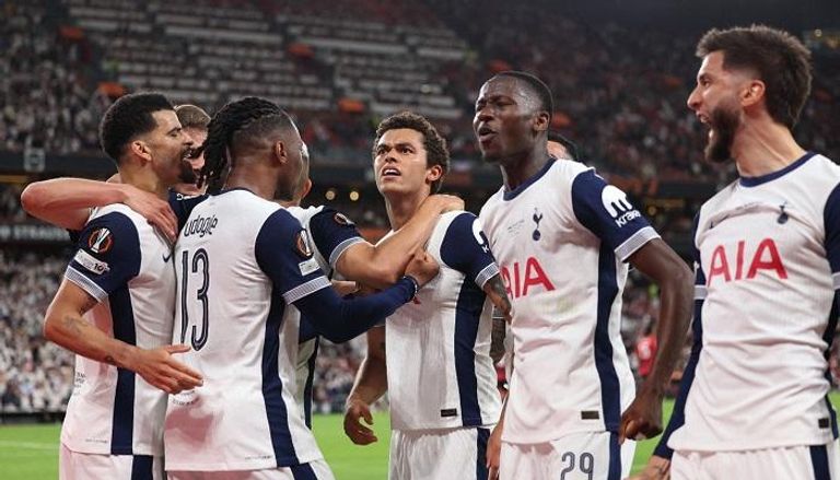 توتنهام بطل الدوري الأوروبي