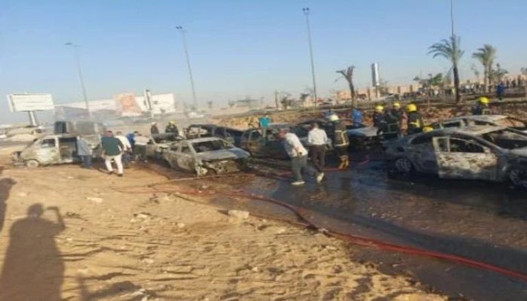 السيارات المحترقة في حادث الواحات