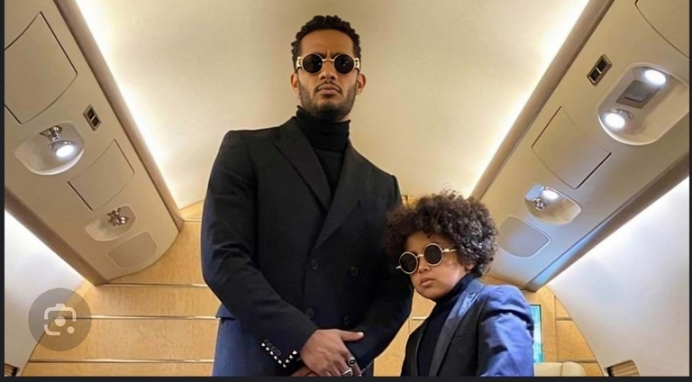 محمد رمضان ونجله محمد رمضان ونجله