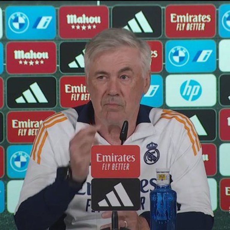 كارلو أنشيلوتي في مؤتمره الأخير مع ريال مدريد تشابي ألونسو وكارلو أنشيلوتي