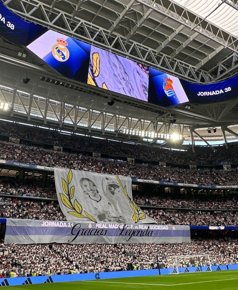 لوكا مودريتش وكارلو أنشيلوتي