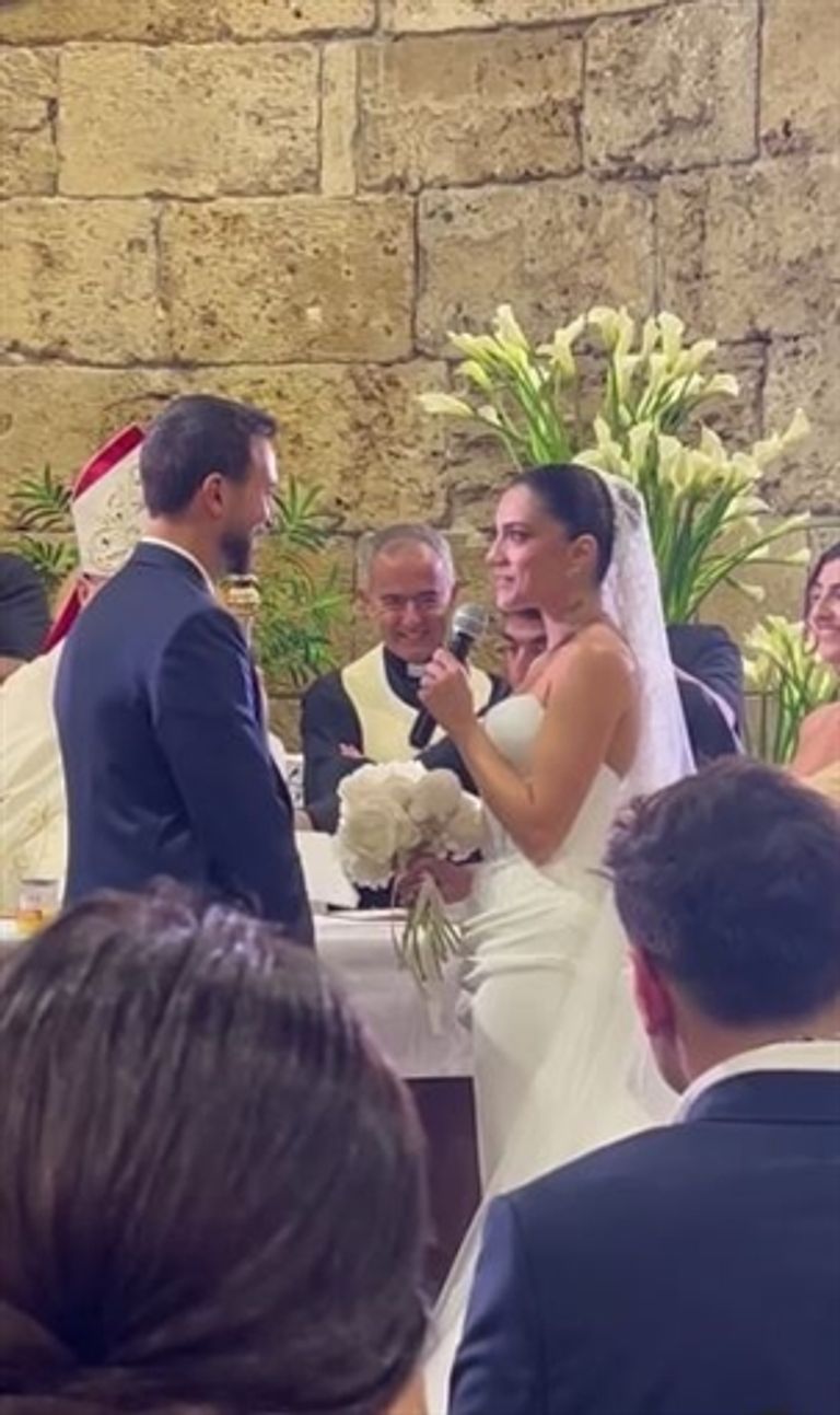 الفنانة ستيفاني عطالله 