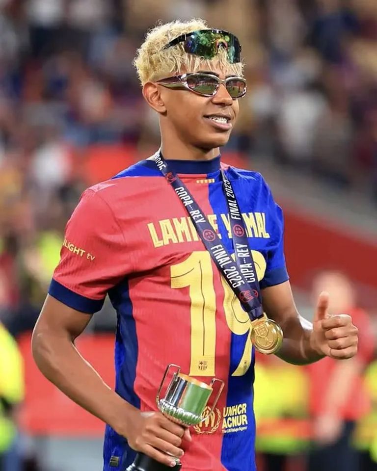 محمد صلاح ولامين يامال