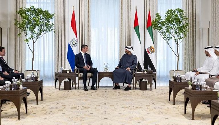 الشيخ محمد بن زايد آل نهيان ورئيس باراغواي